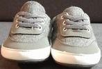 Grijze unisex babyschoentjes maat L, Kinderen en Baby's, Babykleding | Schoentjes en Sokjes, Ophalen of Verzenden, Zo goed als nieuw