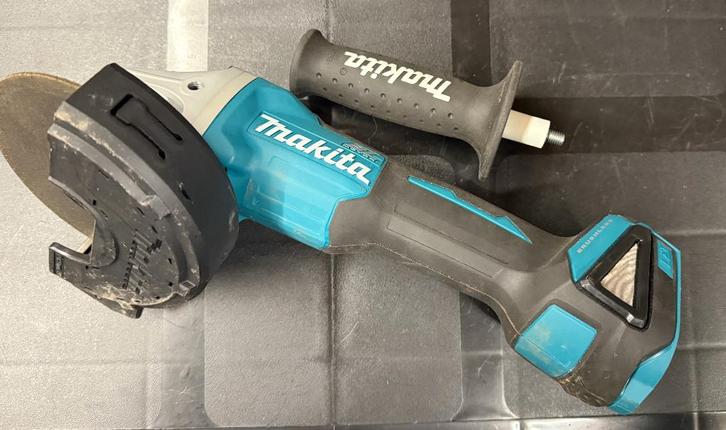 Makita DGA504Z Accu Haakse Slijper 125mm 18V, Doe-het-zelf en Verbouw, Gereedschap | Slijpmachines, Gebruikt, Haakse handslijpmachine