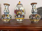 Delfts Polychroom handgeschilderde vazen set, Ophalen