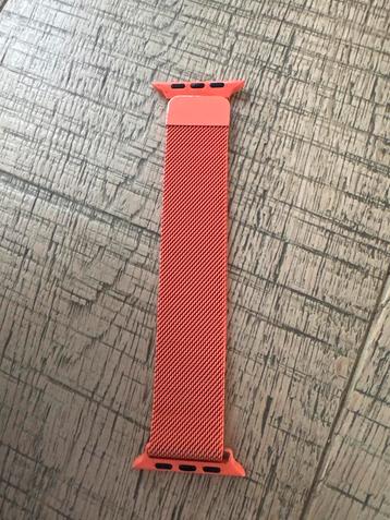 Apple Watch Bandje - Oranje Milanese Loop beschikbaar voor biedingen
