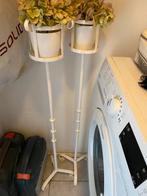 Set van 2 witte brocante plantenstandaards, Ophalen