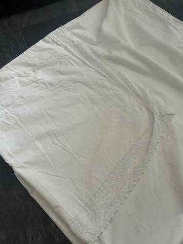 200x200 dekbed hoes broderie 6 kussen slopen WIT € 12,50 beschikbaar voor biedingen