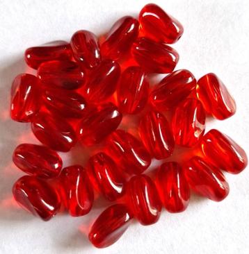 Rode glas kralen met een twist 10 mm beschikbaar voor biedingen