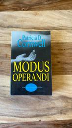 P.D. Cornwell - Modus operandi, P.D. Cornwell, Ophalen of Verzenden, Zo goed als nieuw, Nederland