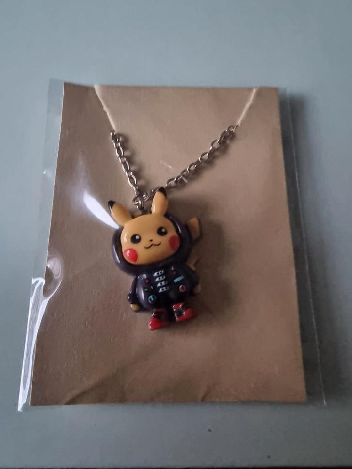 Zilverkleurige Pikachu Ketting, Sieraden, Tassen en Uiterlijk, Kettingen, Nieuw, Overige materialen, Zilver, Met hanger, Ophalen of Verzenden