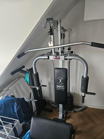 Fitness rek beschikbaar voor biedingen