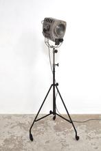 Vintage industriële theaterspot spot filmspot op statief, Ophalen of Verzenden, Gebruikt, 150 tot 200 cm