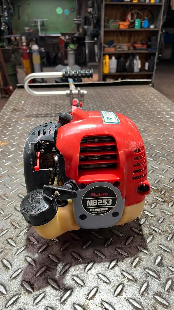 ✅️️ Robin nb253 bosmaaier met nieuw maaimes ✅️️, Tuin en Terras, Bosmaaiers, Zo goed als nieuw, Benzine, 10 tot 30 cm, Ophalen