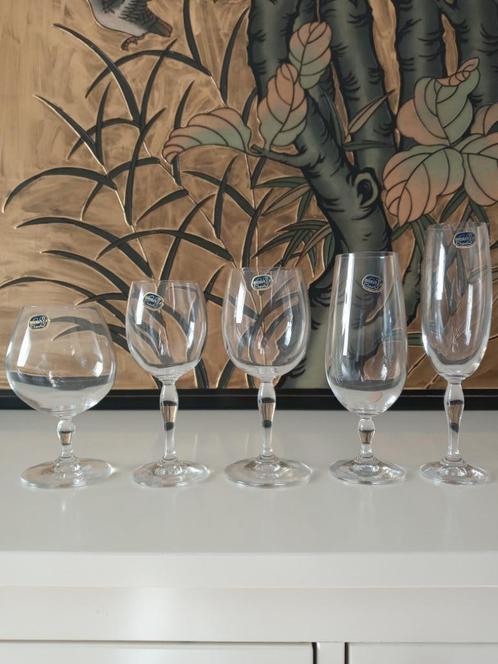 Voordelig Bohemia Kristal glazen set 30-delig nieuw in doos, Antiek en Kunst, Antiek | Glas en Kristal, Ophalen of Verzenden