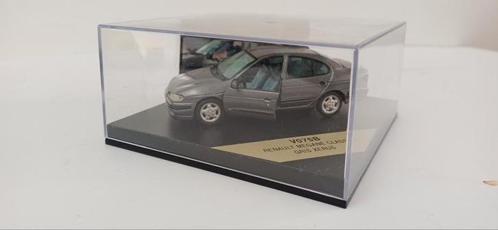 Renault Megane Classic Vitesse - Gris Xérus, Hobby en Vrije tijd, Modelauto's | 1:43, Nieuw, Auto, Ophalen of Verzenden