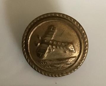 Oude knoop, eerste wereldoorlog vliegtuig. beschikbaar voor biedingen