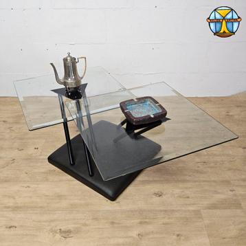 Vintage (1980) design Itilaanse glazen salontafel Bellato  beschikbaar voor biedingen