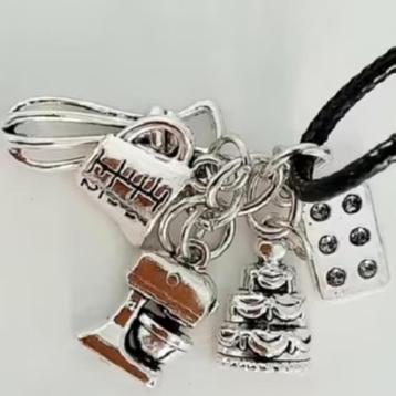 5 bedels keukengerei  met waxketting beschikbaar voor biedingen