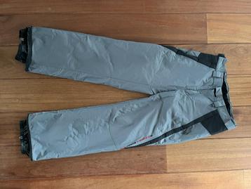 O'Neill Skibroek maat 50 heren (valt als maat 40 dames) beschikbaar voor biedingen