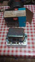 Spanningsregelaar 12 volt 22ampere nieuw, Antiek en Kunst, Antiek | Gereedschap en Instrumenten, Ophalen of Verzenden