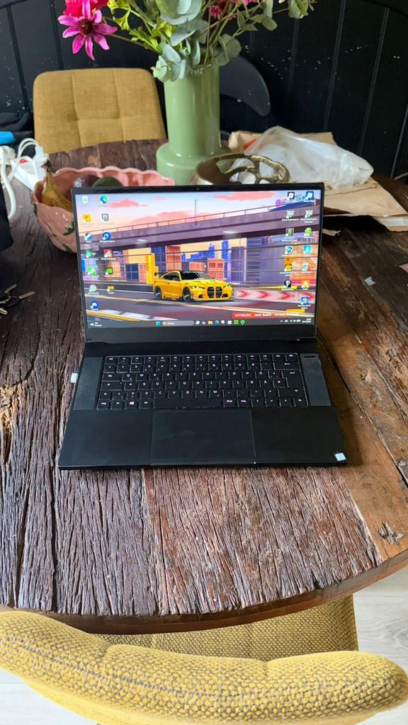 Razer blade 15 advanced, Computers en Software, Windows Laptops, Zo goed als nieuw, 15 inch, SSD, 2 tot 3 Ghz, 16 GB, Qwerty, Met videokaart