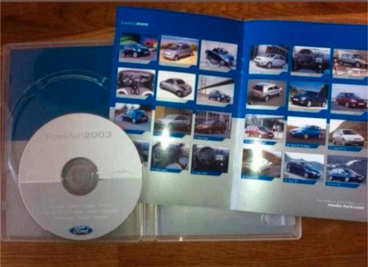 Ford Persmap – IAA Frankfurt 2003 – CD-ROM + Folder, Boeken, Auto's | Folders en Tijdschriften, Zo goed als nieuw, Ford, Ophalen of Verzenden