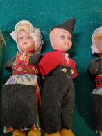 Poppetjes vintage kledendracht op klompen, Ophalen of Verzenden