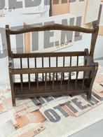 Vintage hout houten Krantenbak lectuurbak tijdschriftenrek, Huis en Inrichting, Woonaccessoires | Krantenbakken en Lectuurbakken