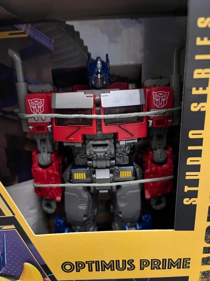Transformers Optimus Prime Buzzworthy Bumblebee versie MISB, Verzamelen, Transformers, Nieuw, Overige generaties, Autobots, Ophalen of Verzenden