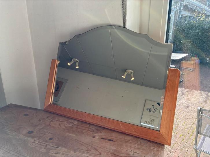 Mooie Spiegel met Houten Frame, Antiek en Kunst, Antiek | Spiegels, 50 tot 100 cm, Minder dan 100 cm, Overige vormen, Ophalen