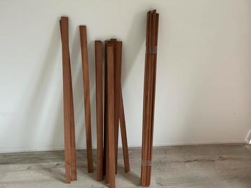 Houten latten, diverse lengtes, nieuw beschikbaar voor biedingen