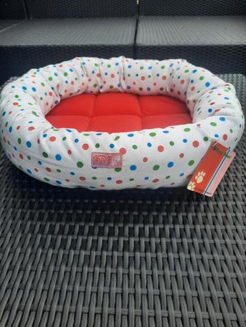 Nieuw kattenmandje van Happy House beschikbaar voor biedingen