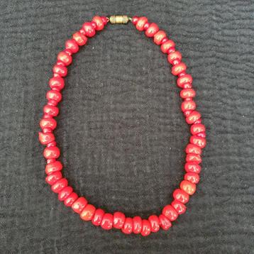Vintage dieprode bloedkoraal ketting voor jong meisje beschikbaar voor biedingen