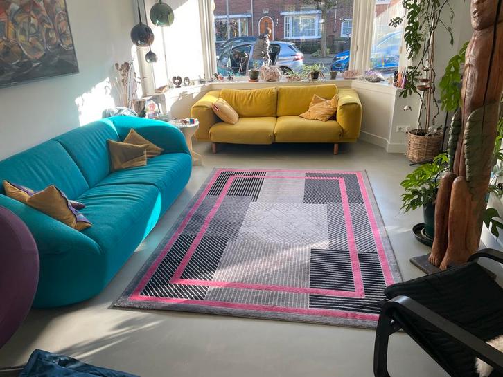 Mooi vloerkleed (243x172 cm) - Lichtgrijs, Donkergrijs, Zwar, Huis en Inrichting, Stoffering | Tapijten en Kleden, Gebruikt, 150 tot 200 cm