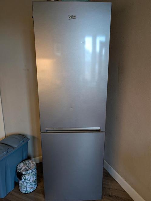 Koel vries combinatie Beko rche365k30xbn, Witgoed en Apparatuur, Koelkasten en IJskasten, Gebruikt, Met aparte vriezer, 200 liter of meer