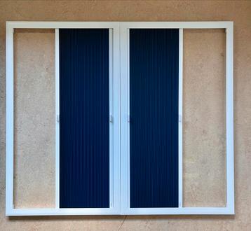 Blauwe Plissé Rolgordijnen - 101x59,5cm beschikbaar voor biedingen