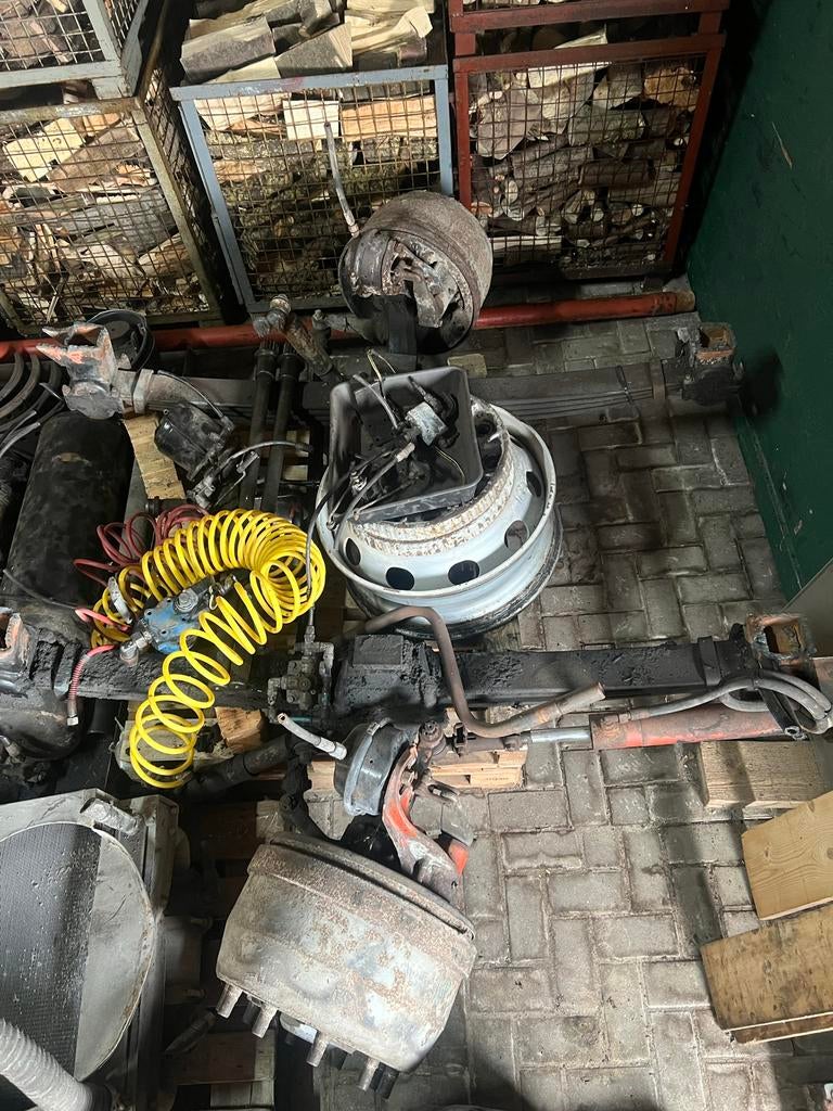 Volvo Terberg Vooras en radiator + Onderdelen, Ophalen, Gebruikt, Volvo, Ophanging en Onderstel