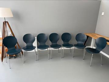 Donkerblauwe vlinderstoelen, 7 stuks beschikbaar voor biedingen