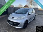 Peugeot 107 1.0i 12V Urban Move | Airco | Elek.pakket + Nwe, Voorwielaandrijving, Euro 5, Stof, Gebruikt