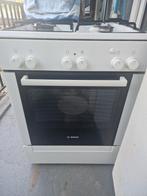 Bosch gasfornuis, Witgoed en Apparatuur, Fornuizen, Ophalen, 4 kookzones, Zo goed als nieuw, Gas