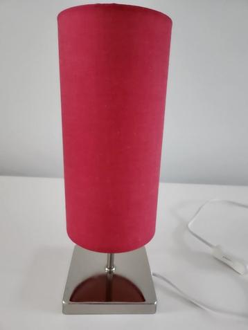 tafellamp rood / fuschia beschikbaar voor biedingen