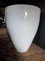 mooie harde kunststof pot  wit, hoogte 80cm breedte 70cm voo, Tuin en Terras, Bloempotten, Kunststof, 40 cm of meer, Rond, Ophalen of Verzenden