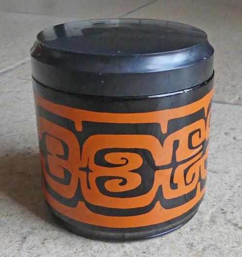 Willem II sigaren vintage voorraadpot tabakspot opaline glas, Huis en Inrichting, Keuken | Potten en Pannen, Gebruikt, Pot, Bus of Blik
