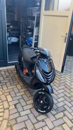Zip 125cc stage 2, Fietsen en Brommers, Scooters | Piaggio, Ophalen, Zo goed als nieuw, Tweetakt, Zip