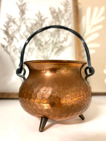 Koperen ketel beschikbaar voor biedingen