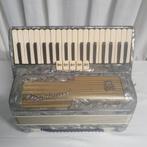 Marinucci accordeon, Muziek en Instrumenten, Accordeons, Marinucci, Gebruikt, 120-bas, Ophalen