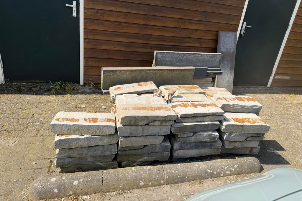 Stenen en bandjes, Ophalen, Zo goed als nieuw, Beton, Klinkers