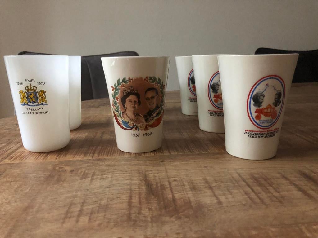 Koninklijk huis bekers, Verzamelen, Ophalen of Verzenden, Zo goed als nieuw, Servies