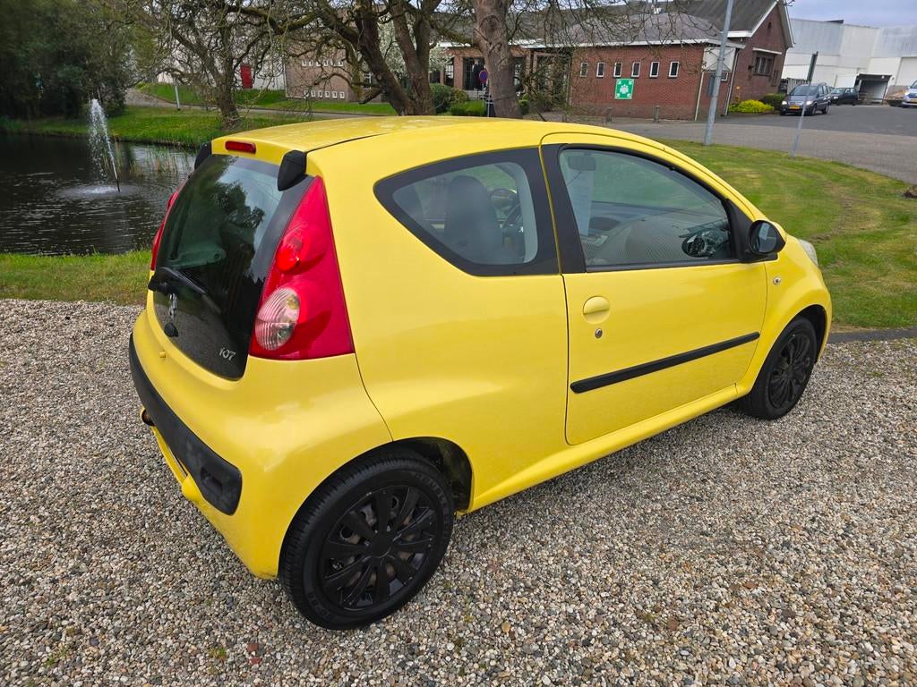 Peugeot 107 1.0-12V XR *apk:10-2026*, Voorwielaandrijving, Airbags, Gebruikt, Overige kleuren