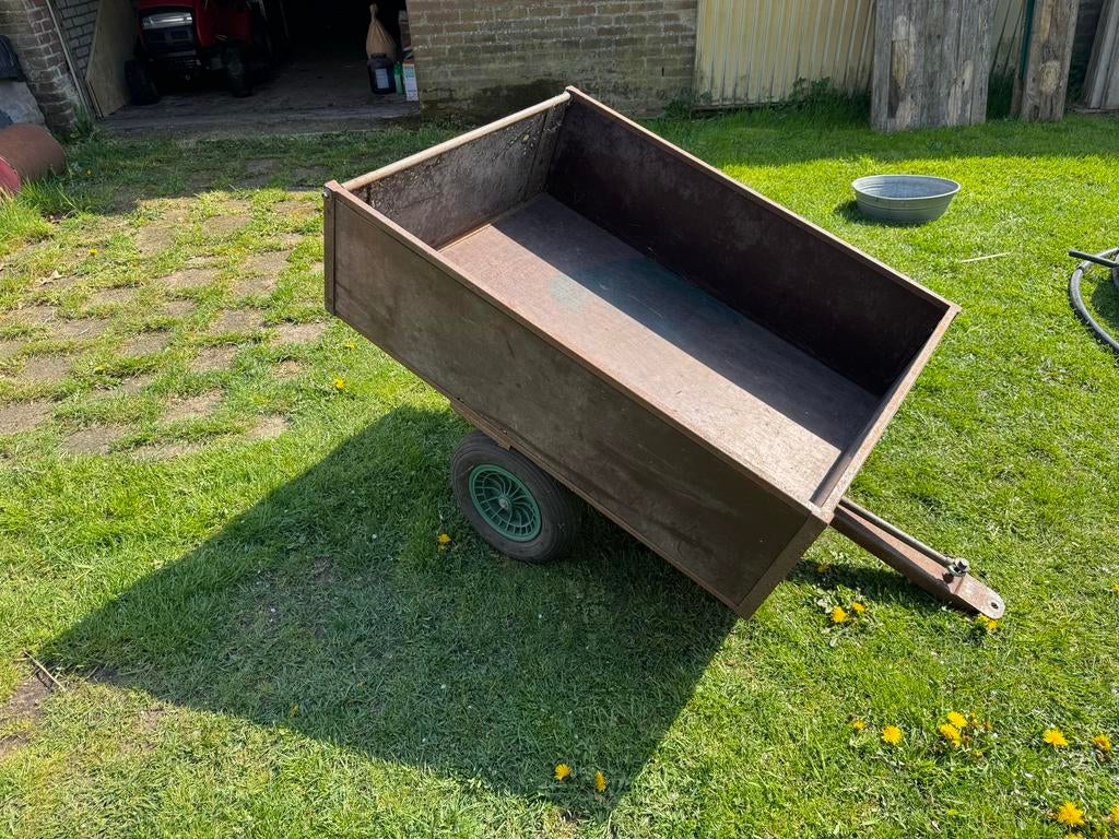 Aanhanger voor zitmaaier, zelfgemaakt en kiepbaar, Ophalen, Gebruikt