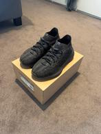 Yeezy boost 380, Kleding | Heren, Schoenen, Zwart, Ophalen of Verzenden, Sneakers of Gympen, Zo goed als nieuw
