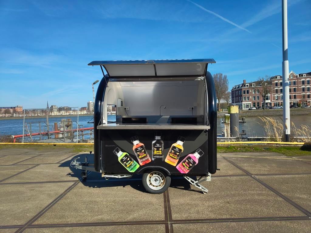 Compacte en complete verkoopwagen/foodtrailer te huur, Ophalen of Verzenden