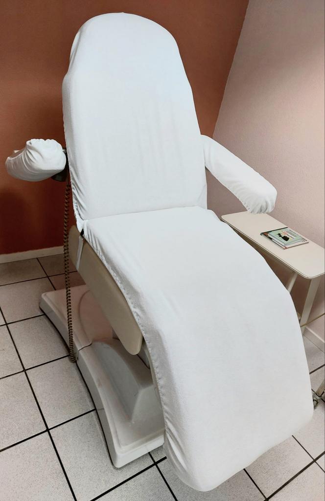 Te koop: Volledig Elektrische Pedicurestoel – Professioneel, Ophalen, Gebruikt, Massagestoel of Kussen