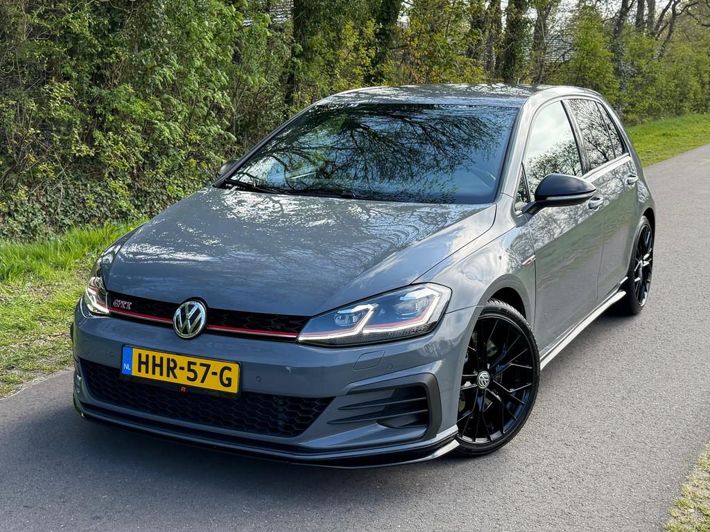 Volkswagen GOLF 2.0 TSI GTI TCR | Akrapovic | Keyless | Came, 1330 kg, 15 km/l, Gebruikt, 4 cilinders