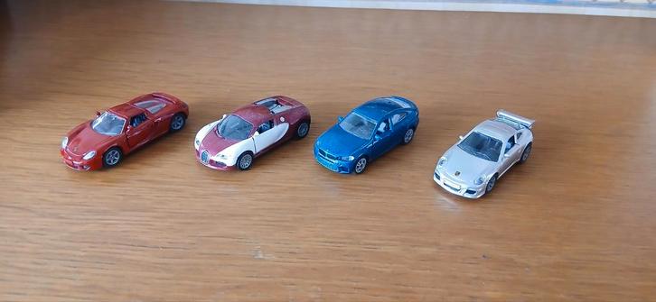 Siku Set (4 stuks) Bugatti, Porsche & BMW (1:55) NIEUWSTAAT, Hobby en Vrije tijd, Modelauto's | 1:50, Zo goed als nieuw, Auto